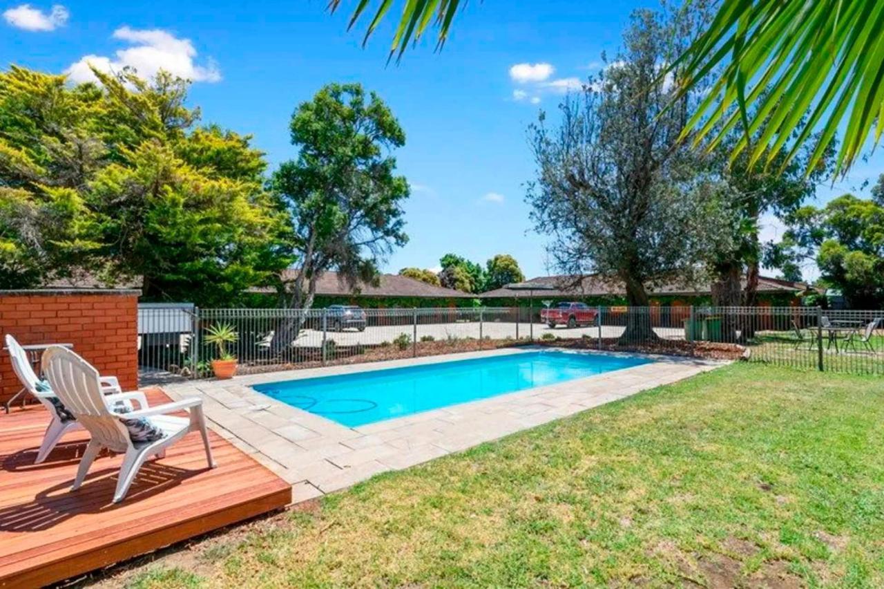 Motel Wingrove Corowa Luaran gambar